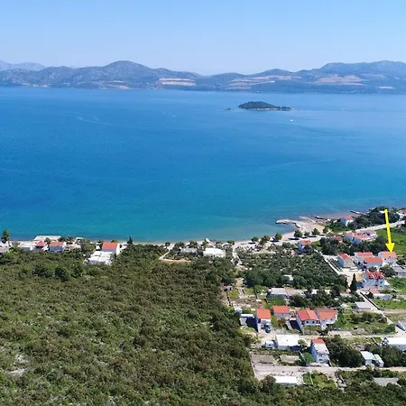 1 Bedroom With Garden * Drače