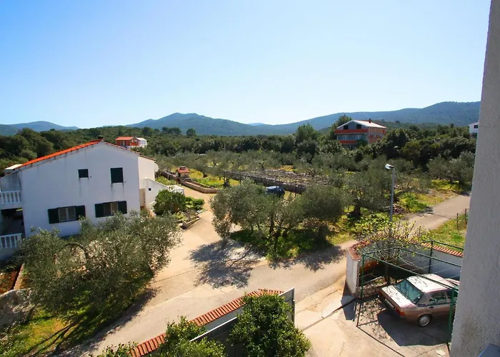 1 Bedroom With Garden *