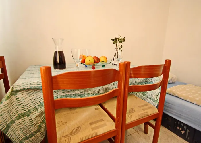 1 Bedroom With Garden